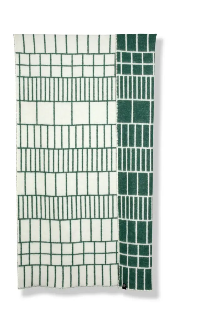 Air-Wool-Blanket-By-Nathalie-Du-Pasquier-George-Sowden-Col_-Green-White-Nathalie-du-Pasquier-George-Sowden-2.webp
